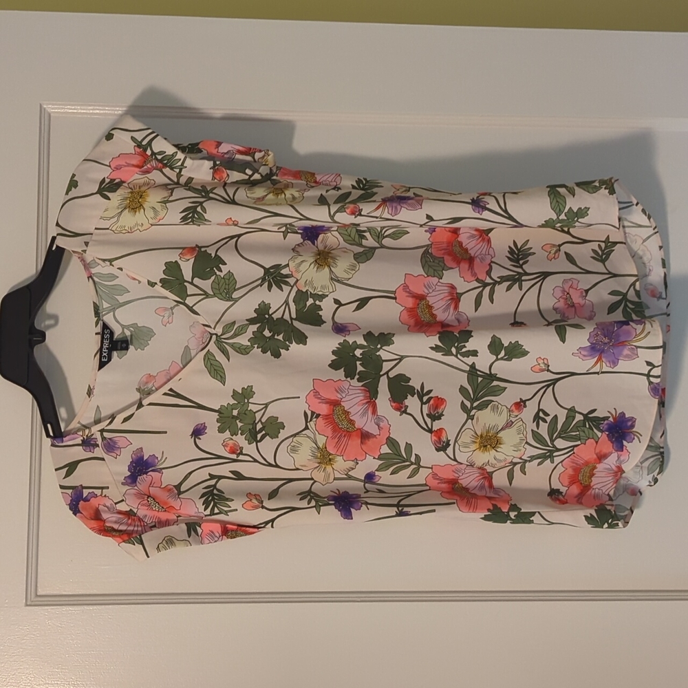 Express floral blouse
